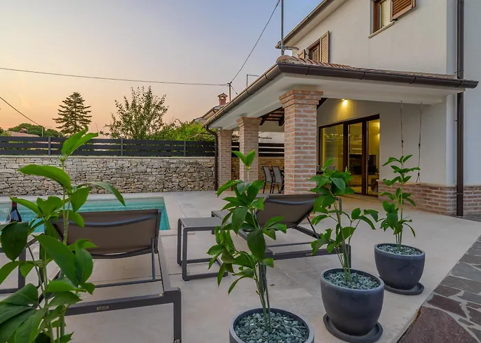 Petrina By Istrialux Villa *